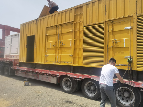 新县汽油发电机对供油装置的要求