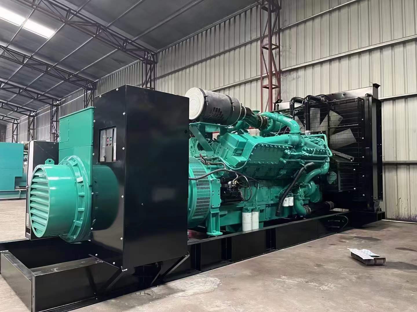 新县如何评估无功补偿装置的性能和效果？