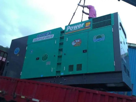 新县空气滤清器的更换周期一般是多久？