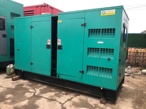 新县怎样合理控制磷酸铁锂蓄电池的充放电倍率以延长其使用寿命？